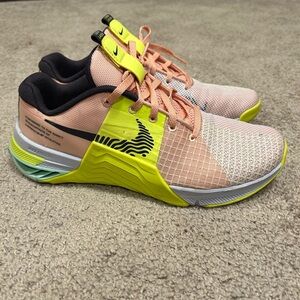 Nike Metcon Women's Peach and Neon Yellow Athletic Shoes